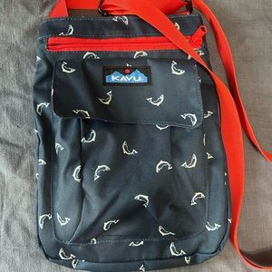 Dolphin navy Kavu bag